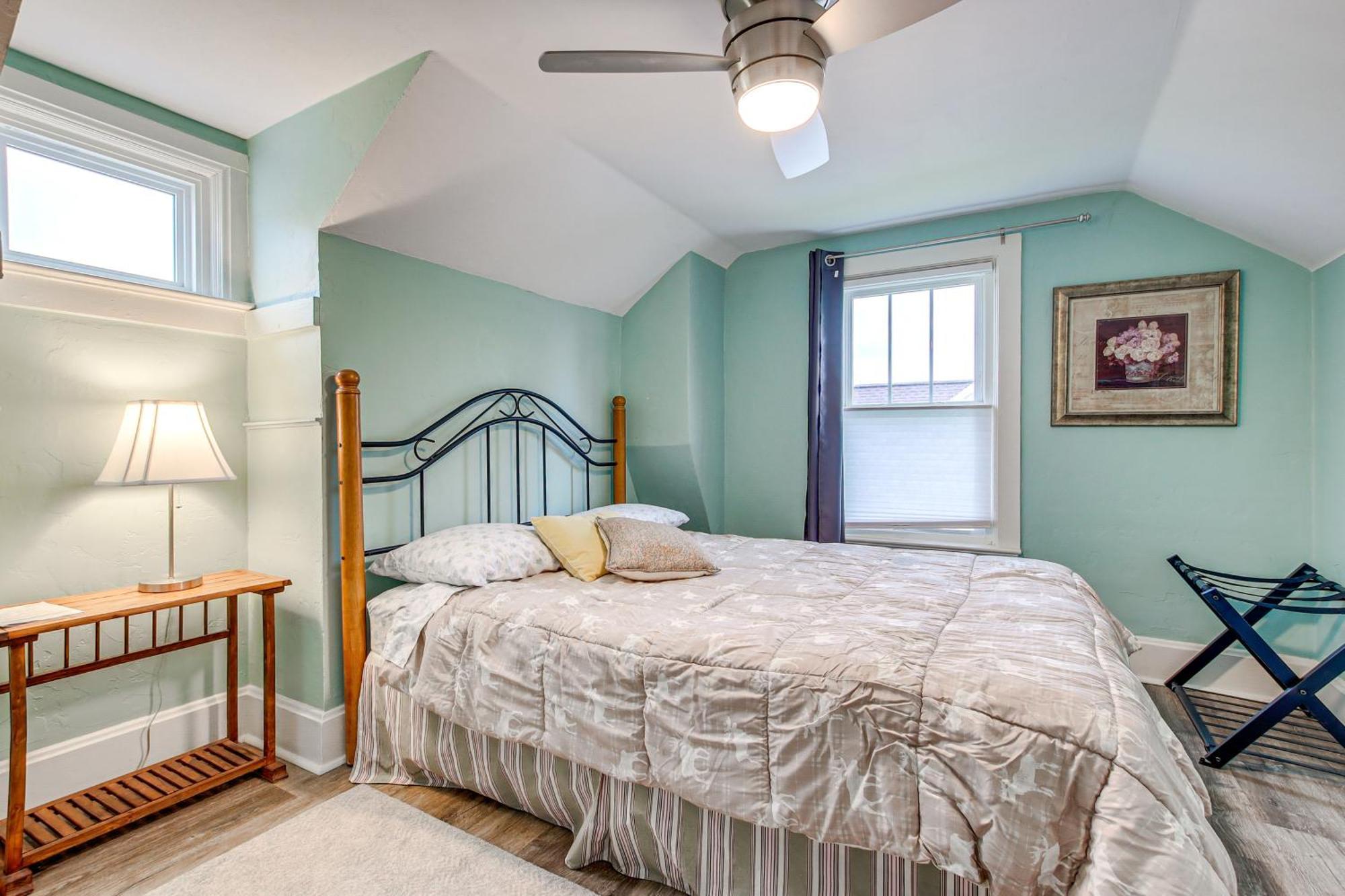 Lavish House With Patio - 2 Blocks To Green Lake! 外观 照片