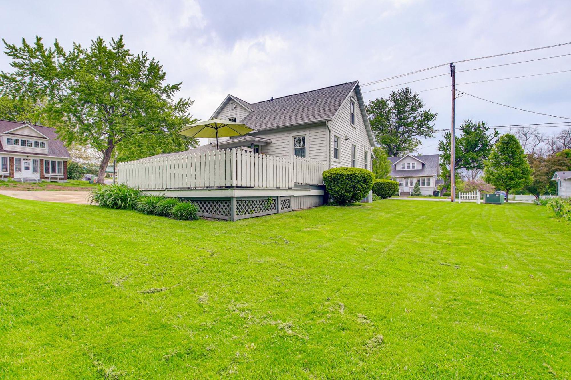Lavish House With Patio - 2 Blocks To Green Lake! 外观 照片
