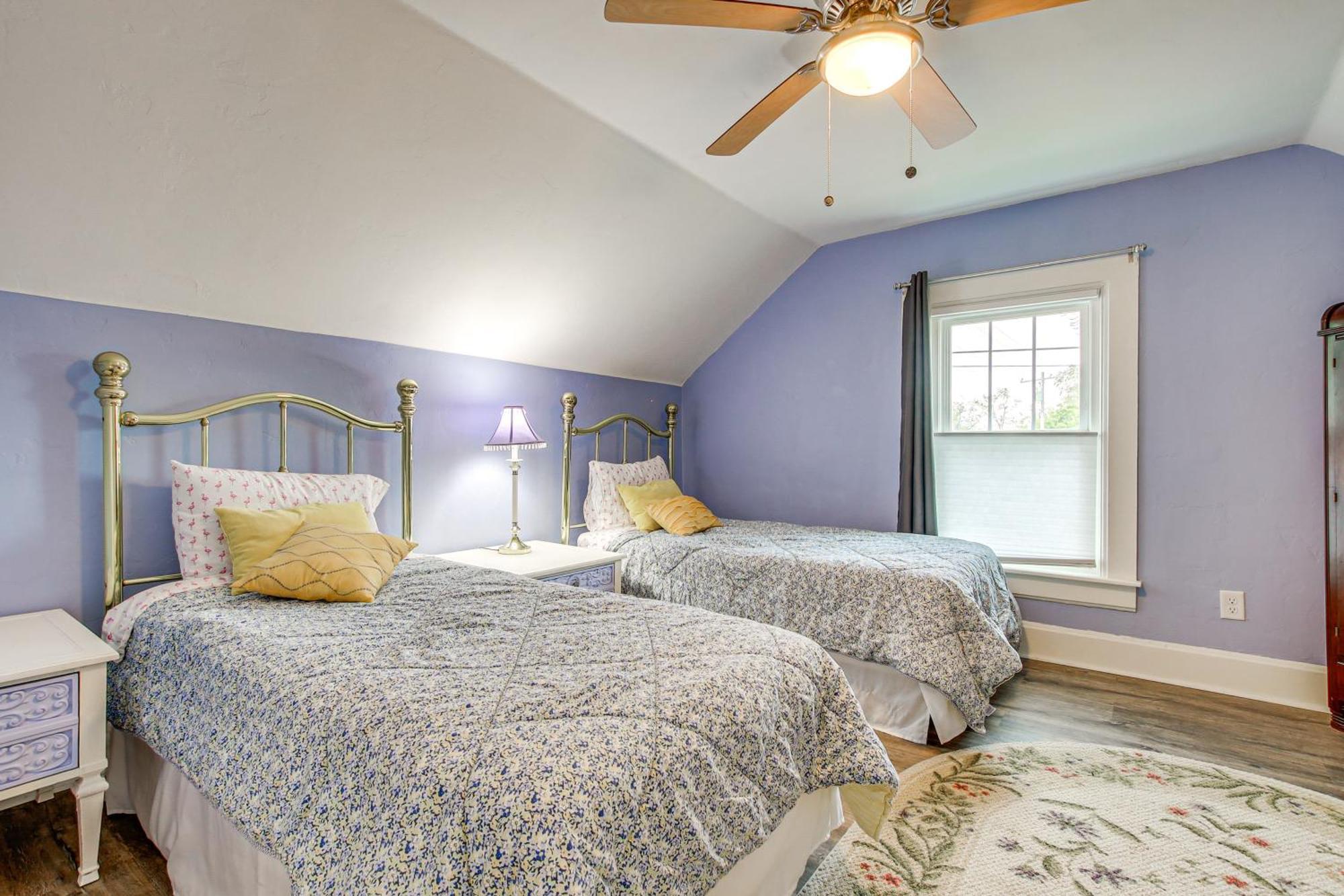 Lavish House With Patio - 2 Blocks To Green Lake! 外观 照片