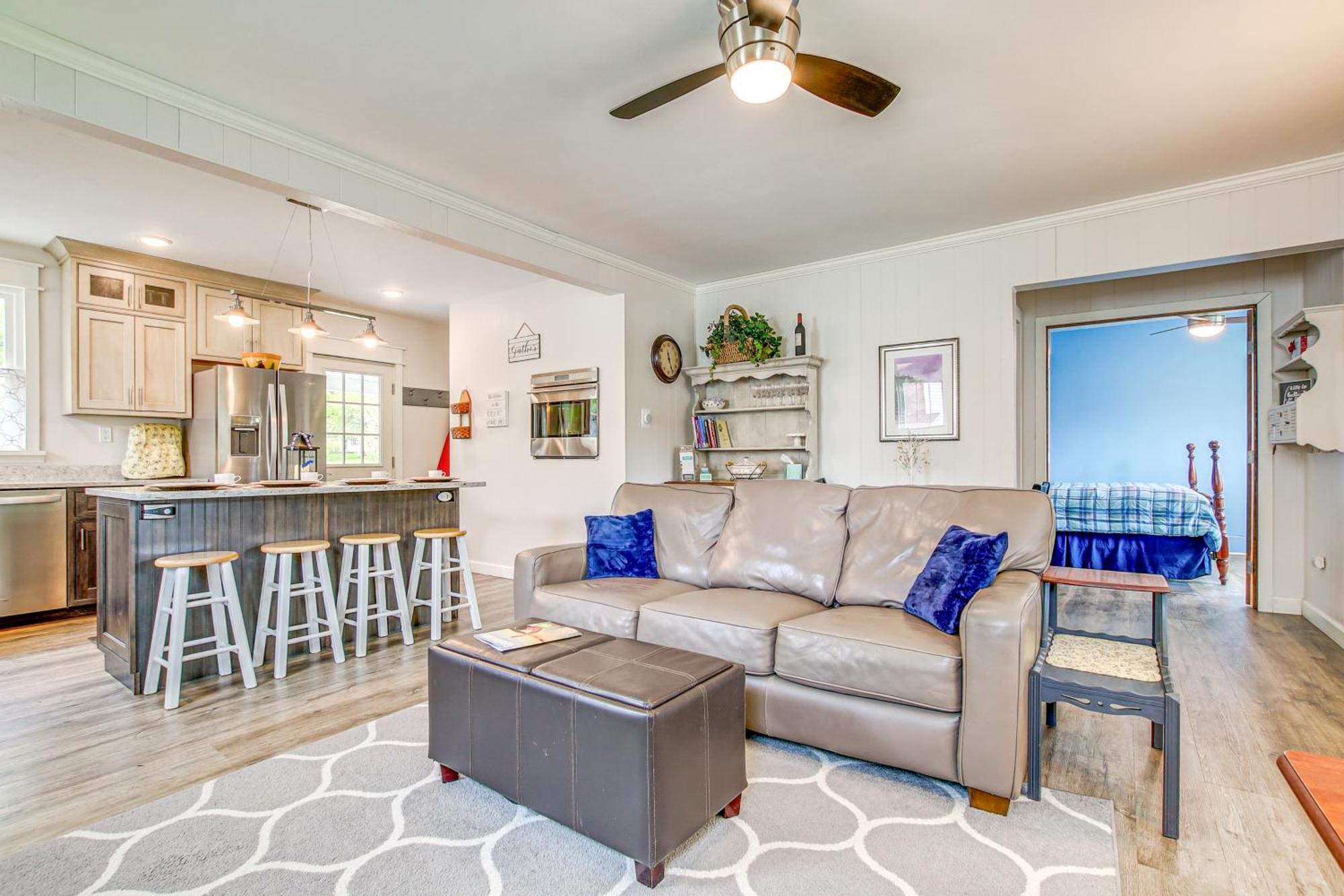 Lavish House With Patio - 2 Blocks To Green Lake! 外观 照片