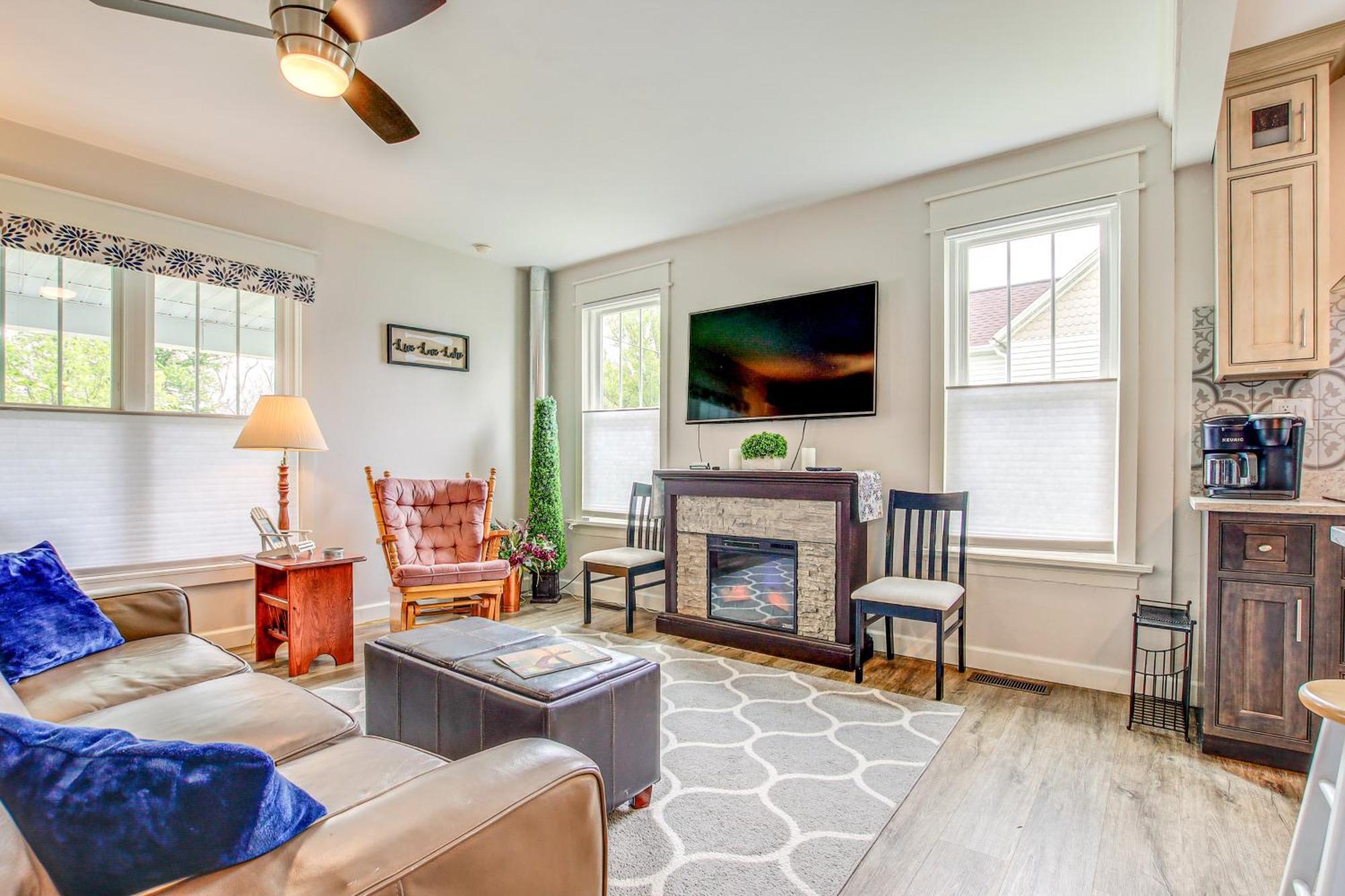 Lavish House With Patio - 2 Blocks To Green Lake! 外观 照片