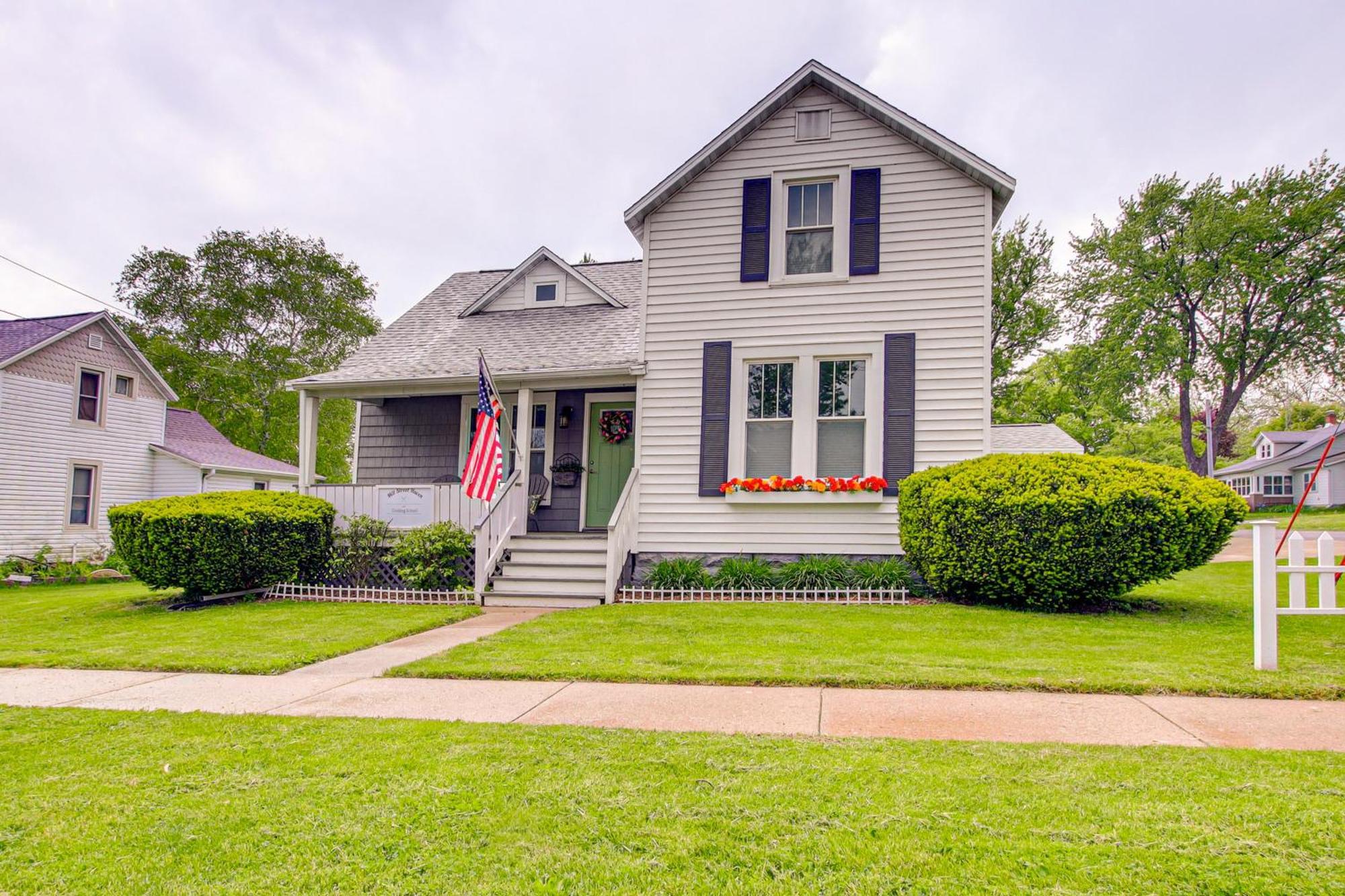 Lavish House With Patio - 2 Blocks To Green Lake! 外观 照片